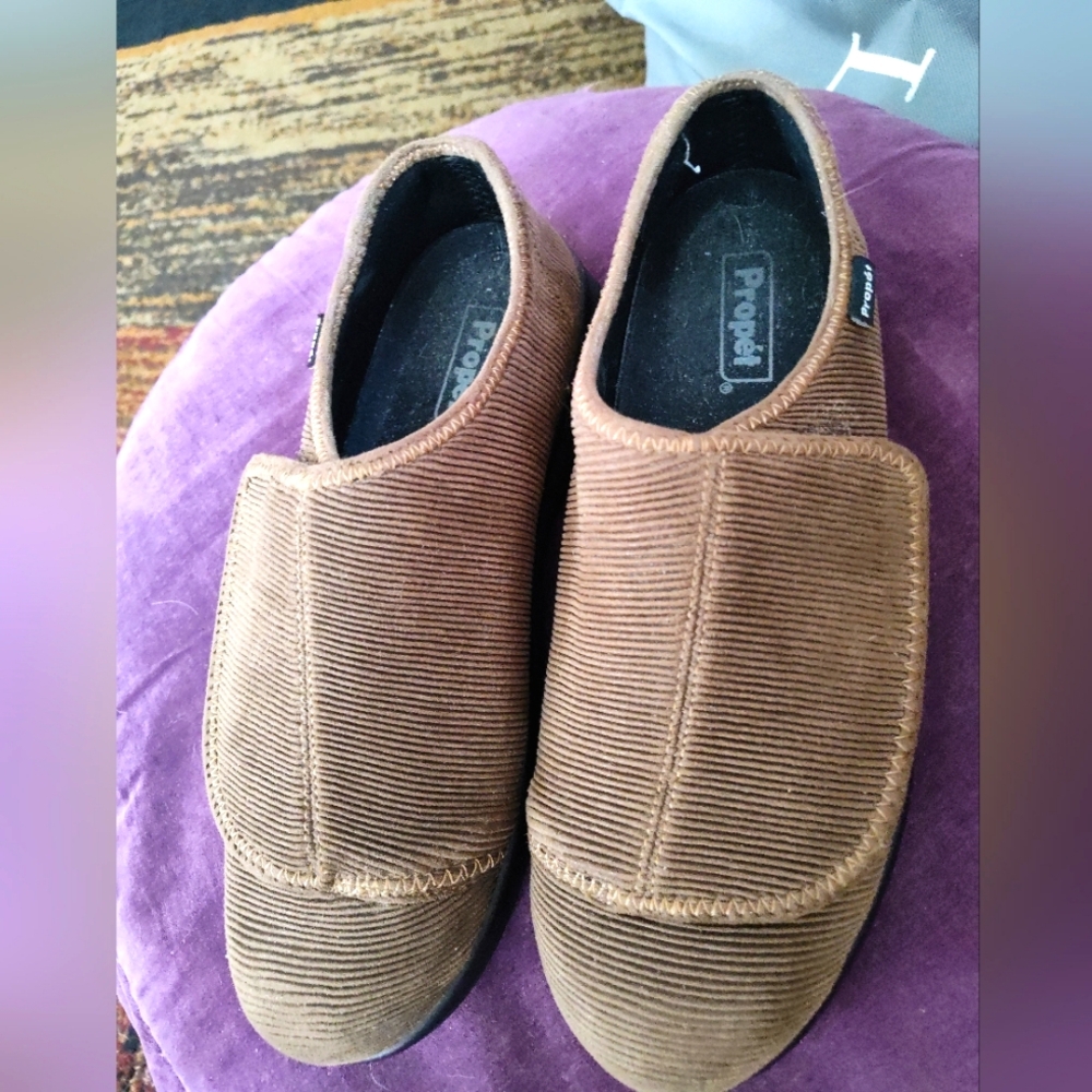 Prophet Cush N Foot Men's Adjustable Slip-on Slipper Sz 8 D Brown Comfy Support